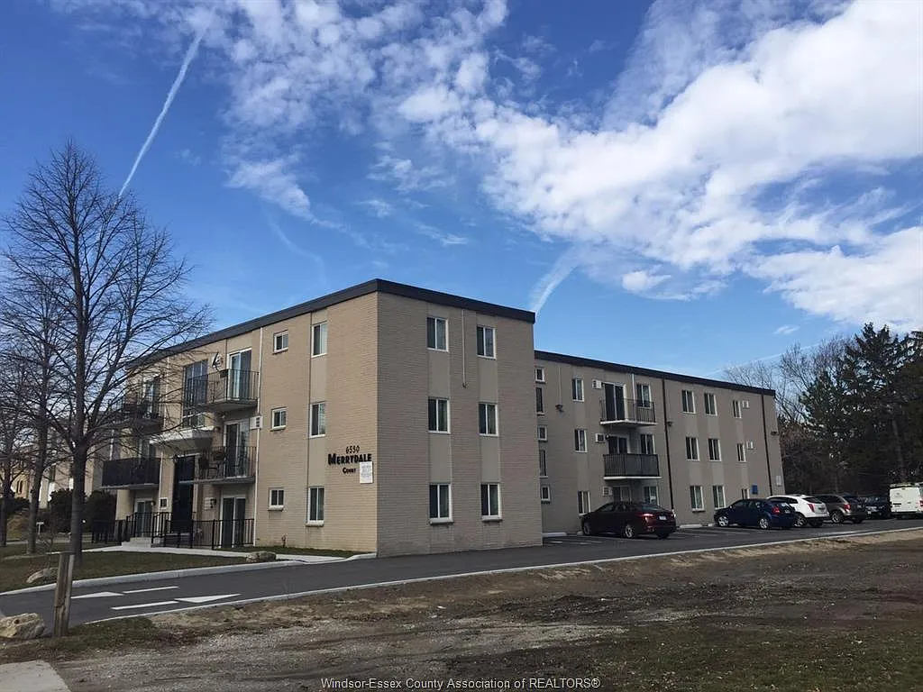 1 bed, 1.0 bath, $1,380 — Photo 1