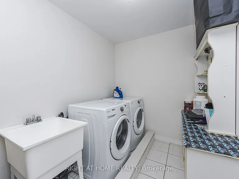 36 Spokanne St — Photo 38