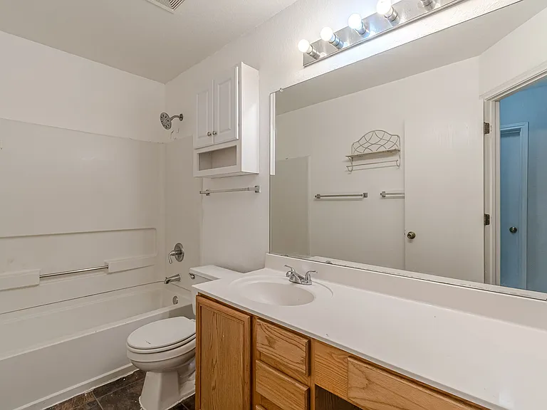 164 Springtree Holw — Photo 27