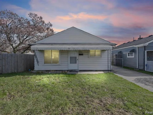 2552 Emogene St, Melvindale, MI 48122