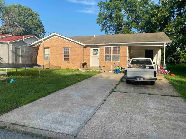 1313 S 6th St, Paragould, AR 72450