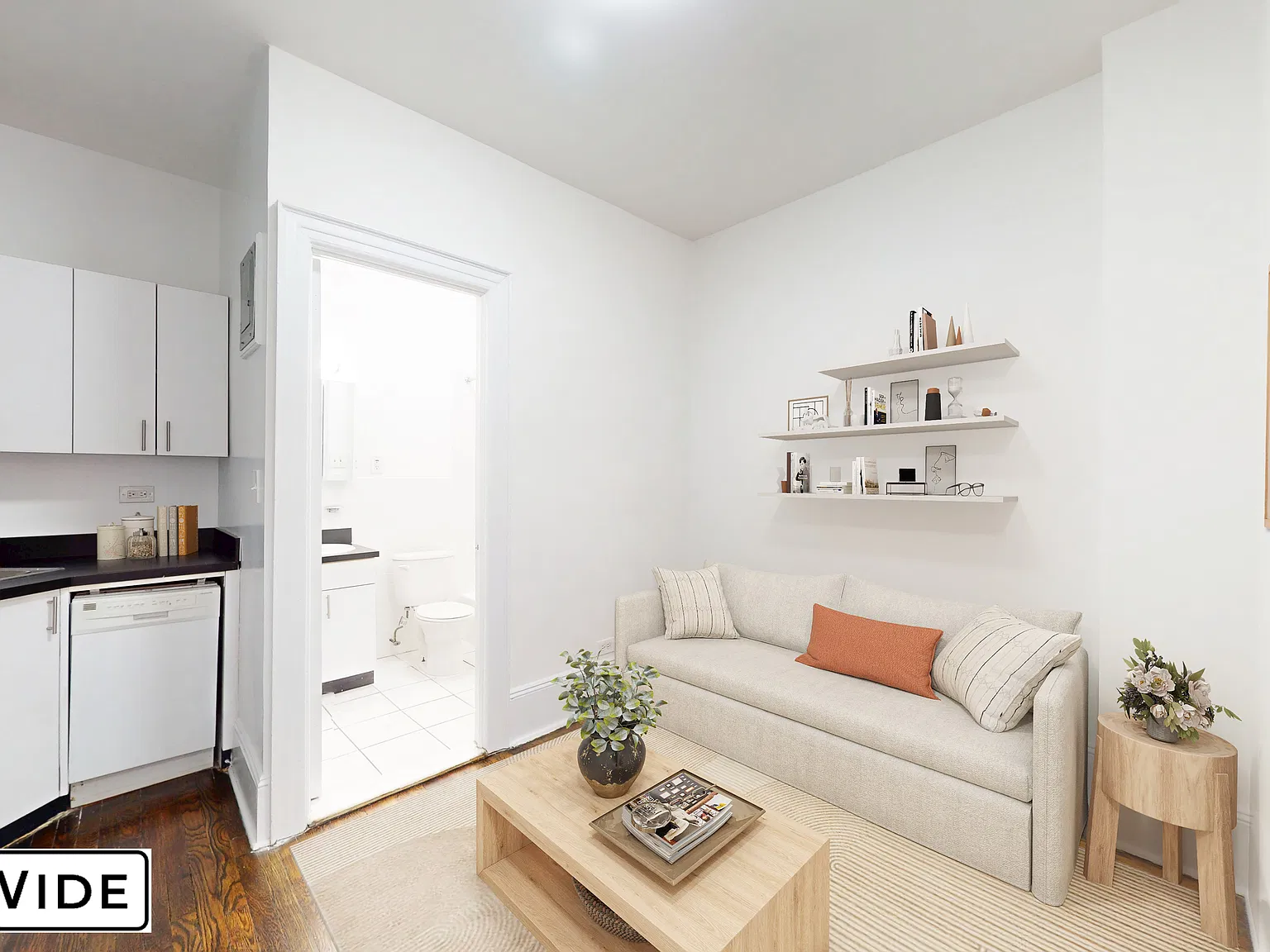 1045 Lex Avenue — Photo 1