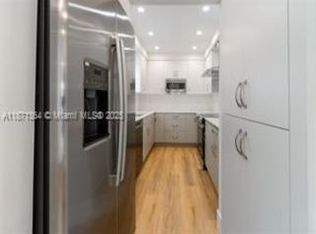 3160 S Le Jeune Rd, Miami, FL 33134