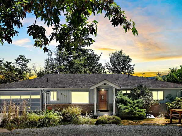 3204 Allen Ave, Bellingham, WA 98225