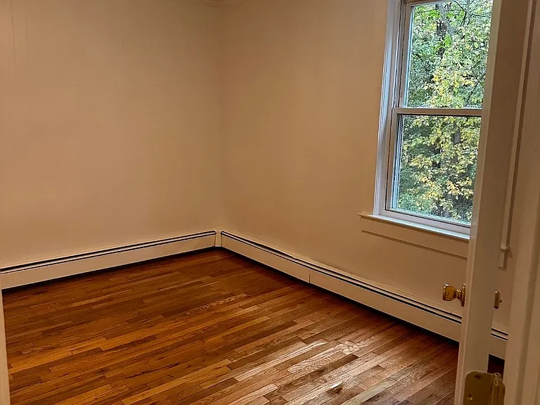 325 Tremont St #2R — Photo 13