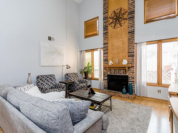 4th image of 7518 Del Glen Ln