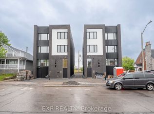 360 Lacasse Ave #101, Ottawa, ON K1L 7A9