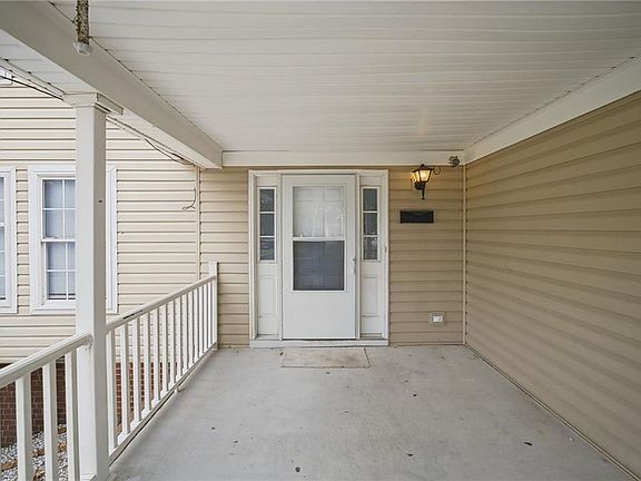2nd image of 1411 W 37th St