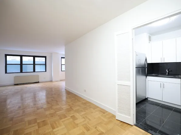 160 East 88th Street image 1 of 10