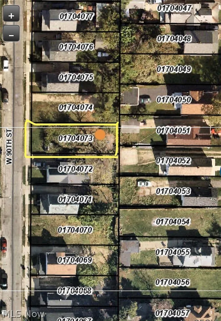 3135 W 90th St photo 1