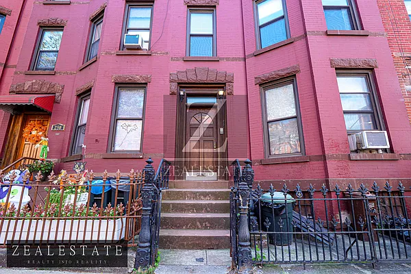 Rented by ZealEstate Group Inc | media 24