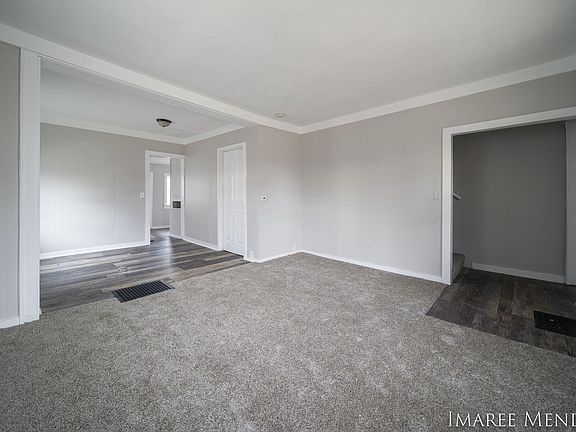5th image of 575 Jefferson Ave SE