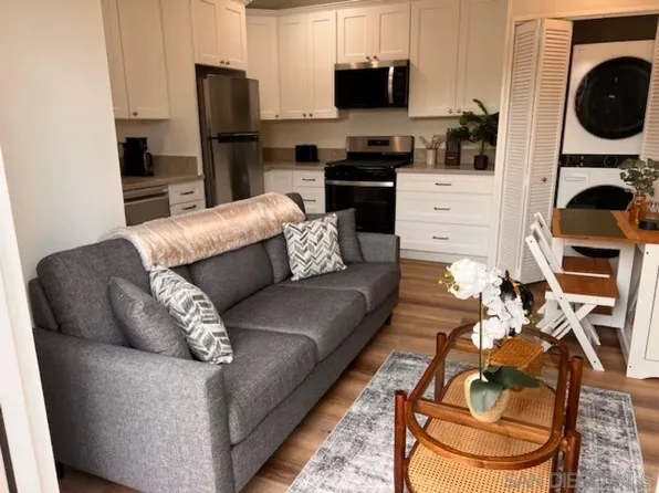 1044 3rd St, Imperial Beach, CA 91932