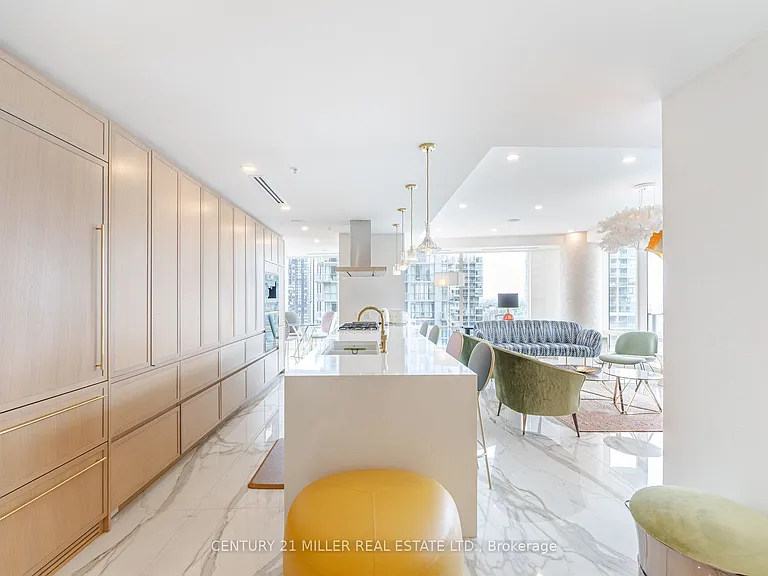 180 University Ave #2705 — Photo 11
