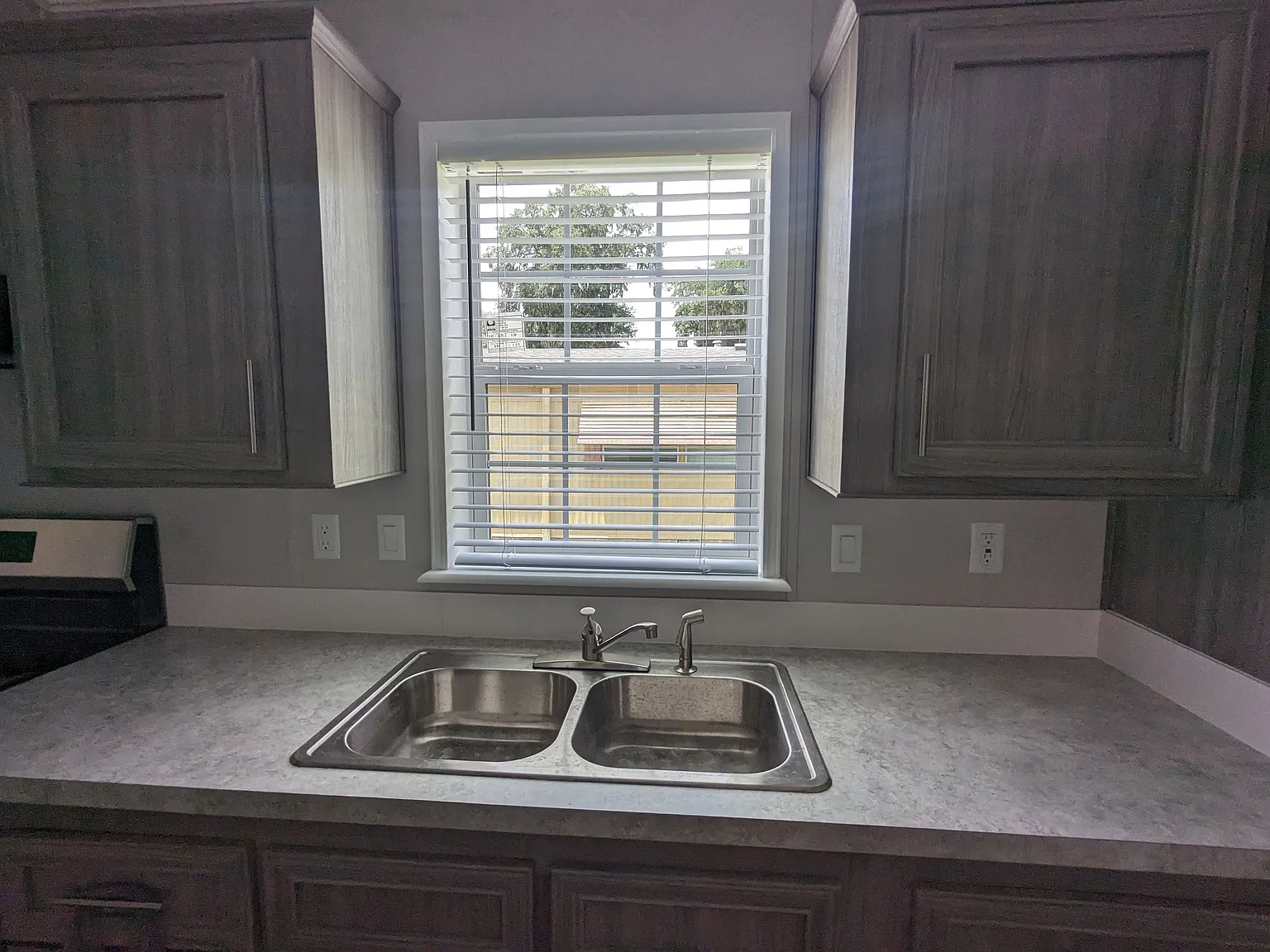 3 bed, 1386 sqft, $1,680 — Photo 3