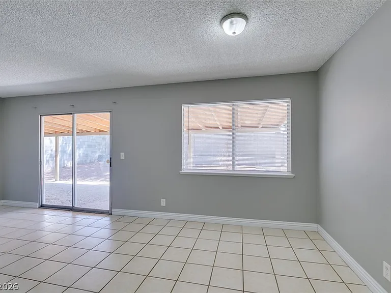 4732 Chantilly Ave — Photo 18
