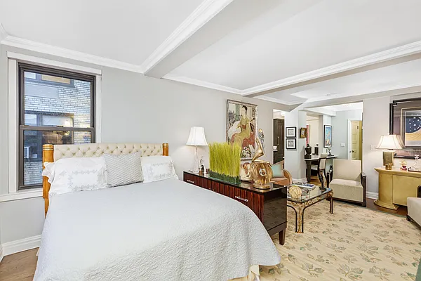 Sold by Compass | media 8