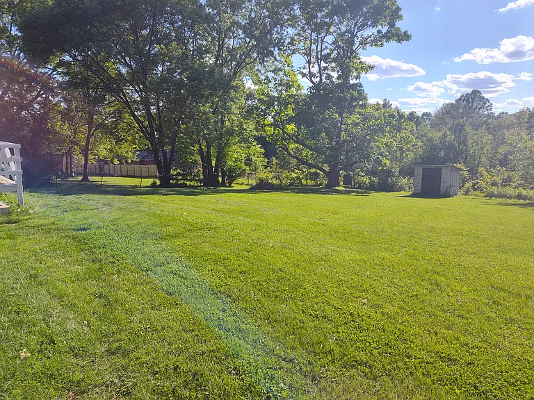 8203 Sara Ln — Photo 3