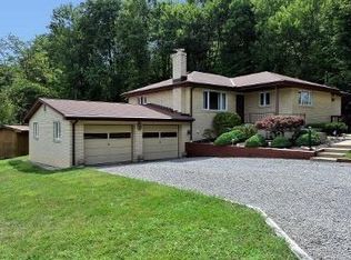 186 McIntyre Rd, Pittsburgh, PA 15237