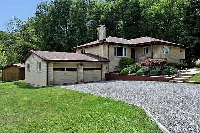 186 McIntyre Rd photo 1