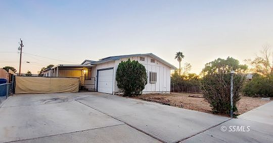 1st image of 915 W Vulcan Ave