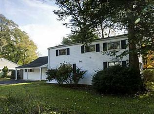 121 Woodland Rd, Piscataway, NJ 08854