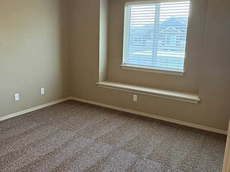 16560 N Profit Cir — Photo 23