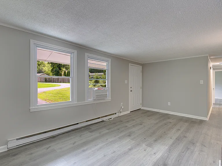 21 Robshire Manor Rd — Photo 9