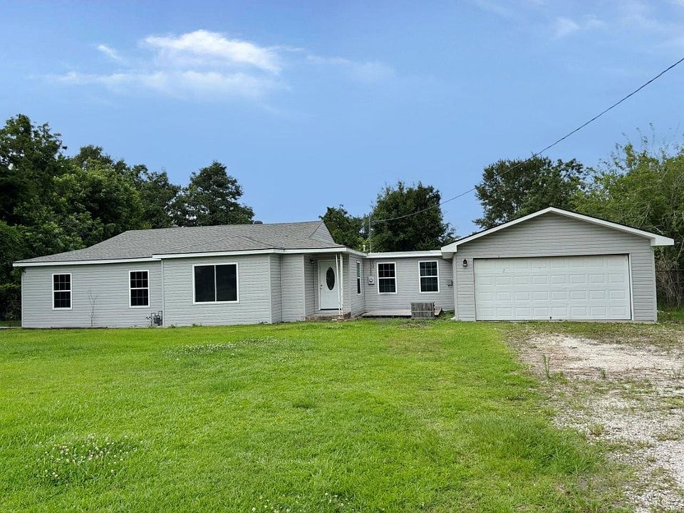 1st image of 822 Bee Tree St