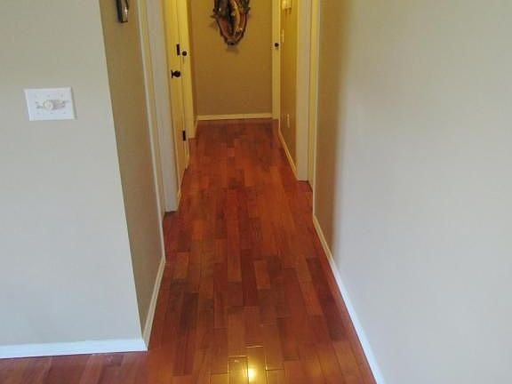 5th image of 512 E Osage St
