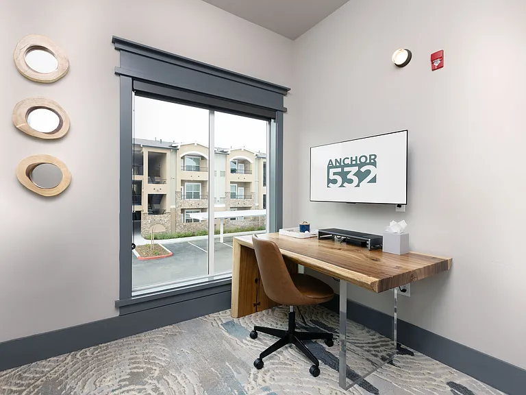 Anchor 532 — Photo 12