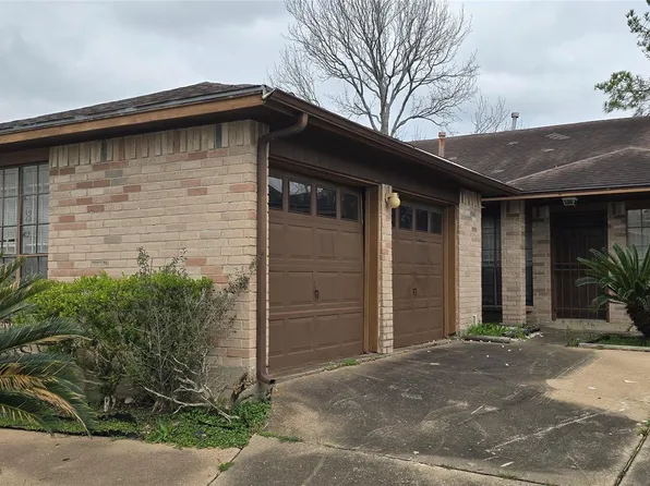 7906 Patio Glen Dr, Houston, TX 77071