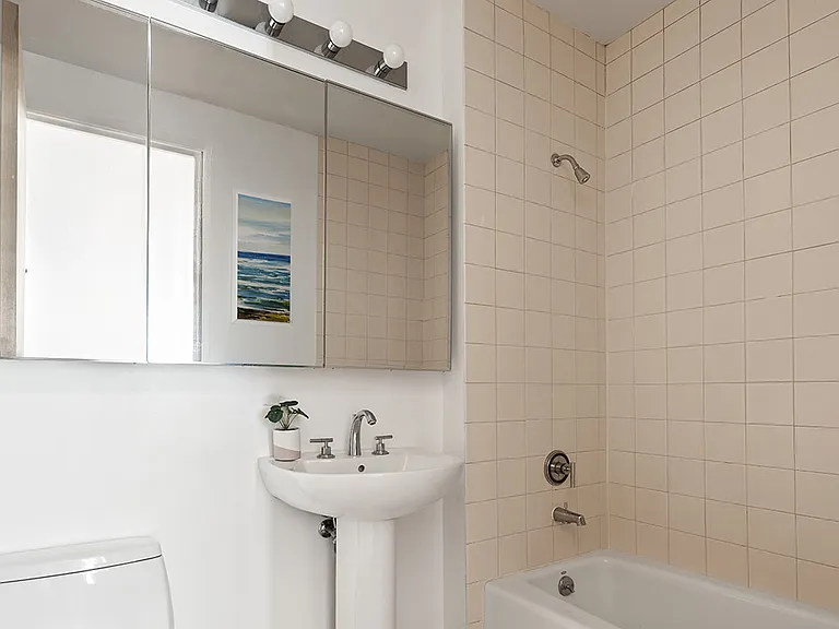 53 N Moore St #PHC — Photo 8