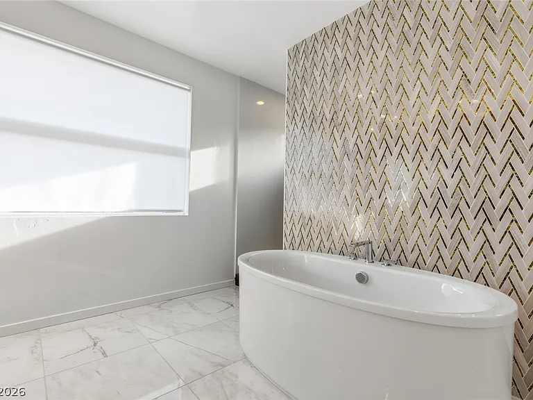 10752 Patina Hills Ct — Photo 37