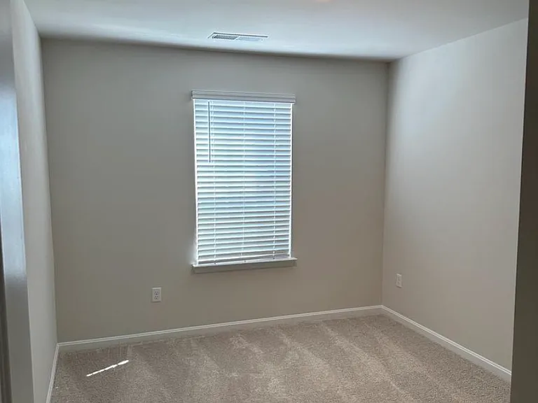 219 Centergate Dr — Photo 6