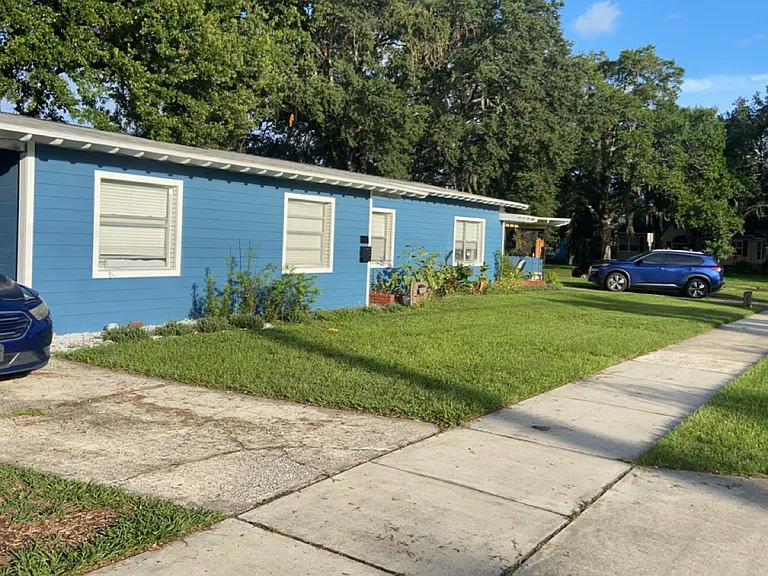 101 E Yale St — Photo 12