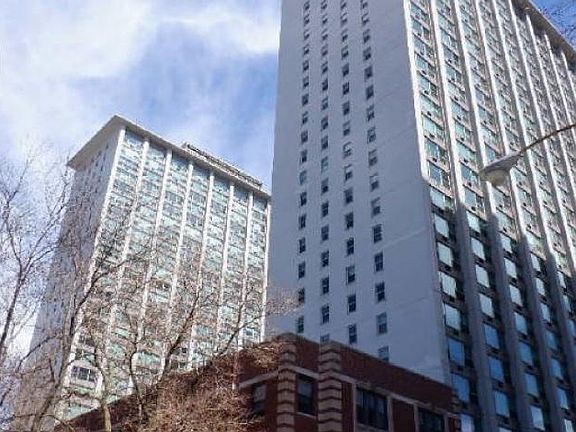 3rd image of 3600 N Lake Shore Dr APT 2816