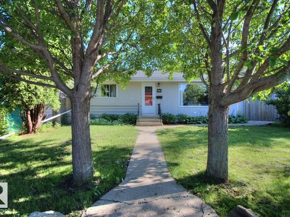 204 Mohr Ave, Spruce Grove, AB T7X 2J4