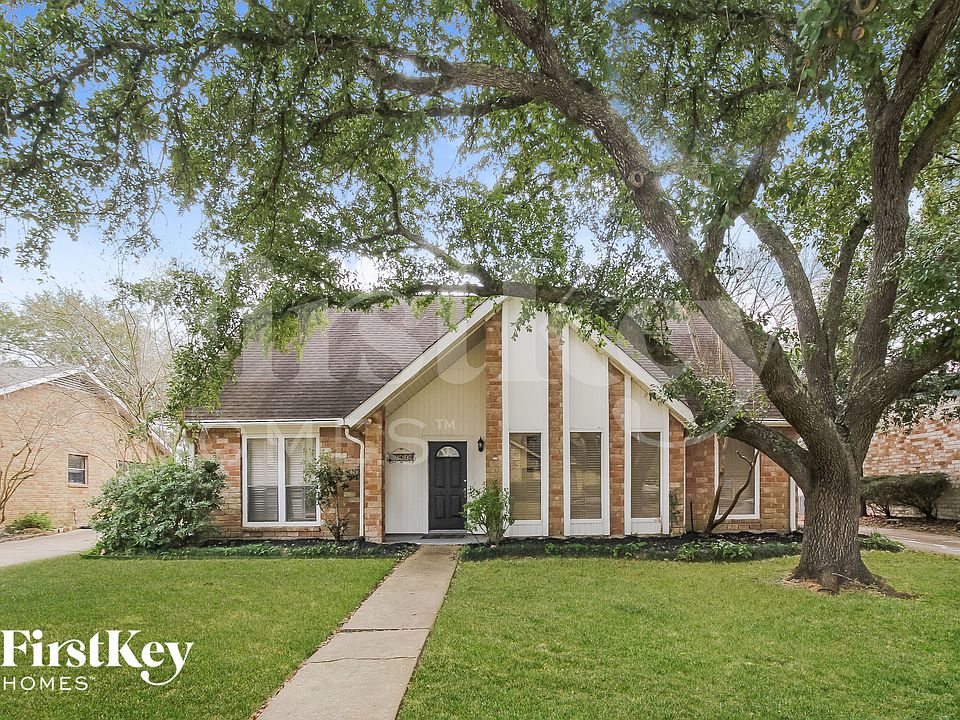 1st image of 21419 Park Willow Dr