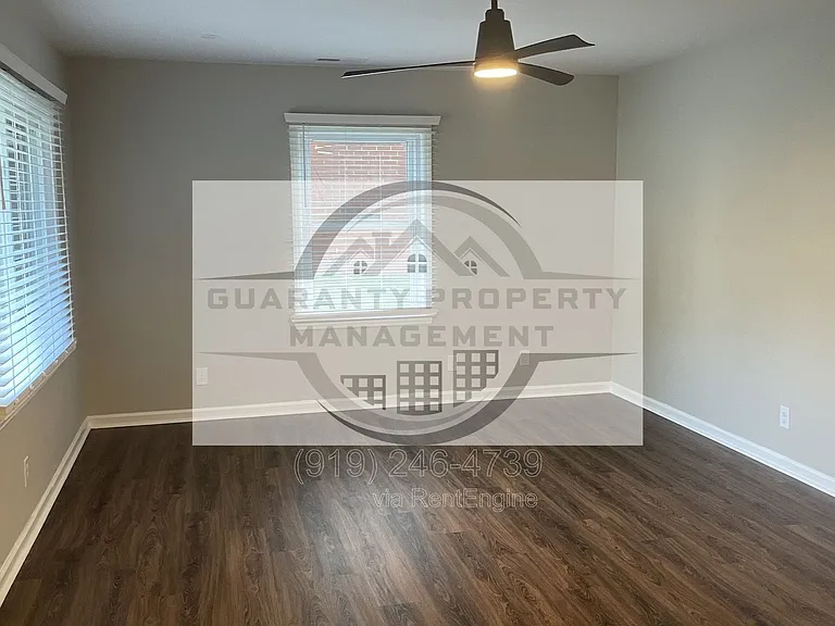 1609 Juniper St — Photo 8