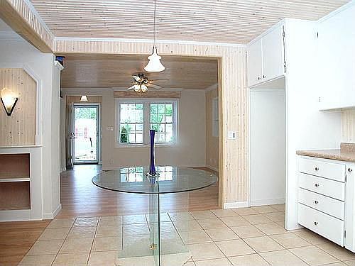 Living Room & Kitchen View