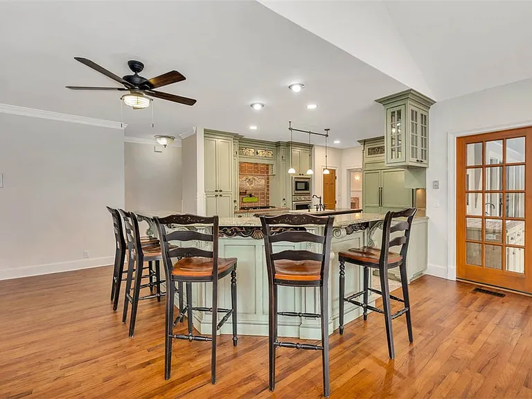 210 Settlers Rd — Photo 23