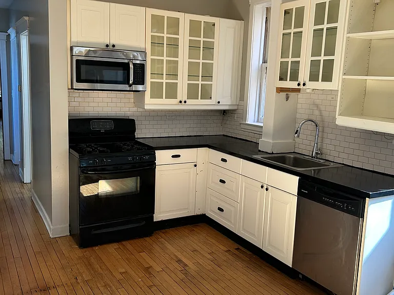 3639 W Wolfram St #1 — Photo 8