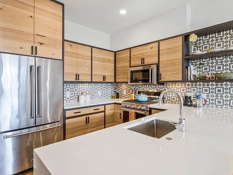 1012 Harvard St NW #7 — Photo 11