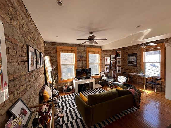 4th image of 1350 N Bosworth Ave APT 2R