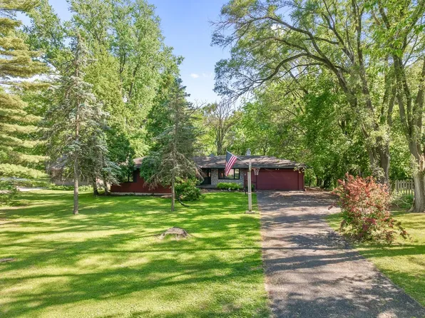 6537 Newburg Rd, Rockford, IL 61108