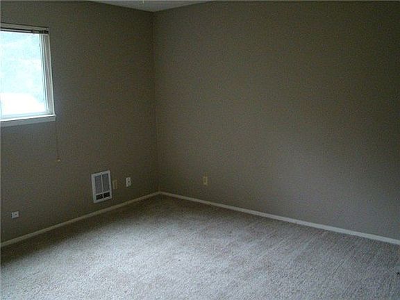 4th image of 413 Mount Olympus Ave SE
