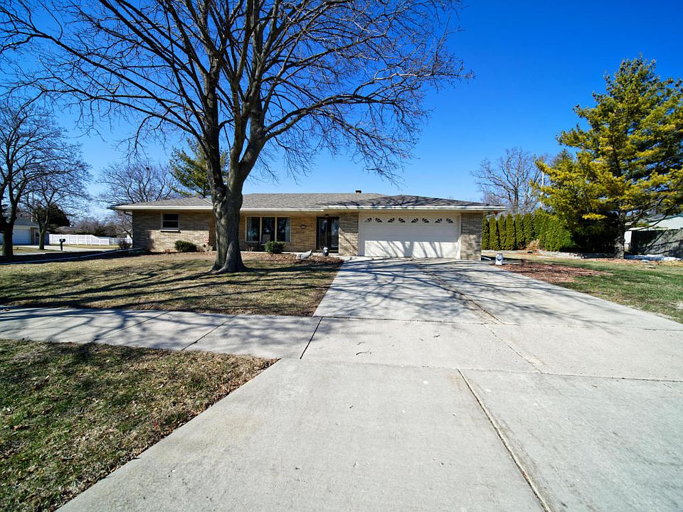 1st image of 344 E Groveland Dr