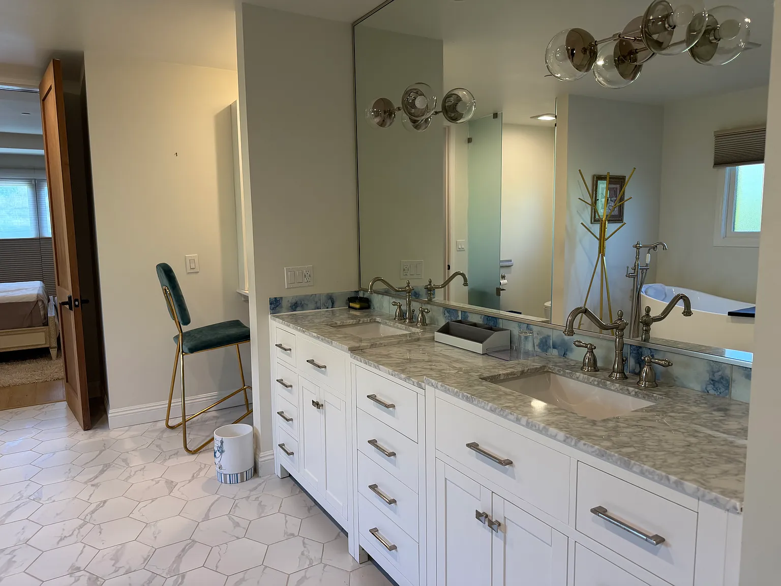 4 bed, 2632 sqft, $15,000 — Photo 4