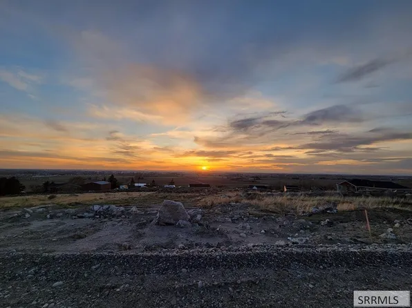 5720 N Enos Dr, Idaho Falls, ID 83401